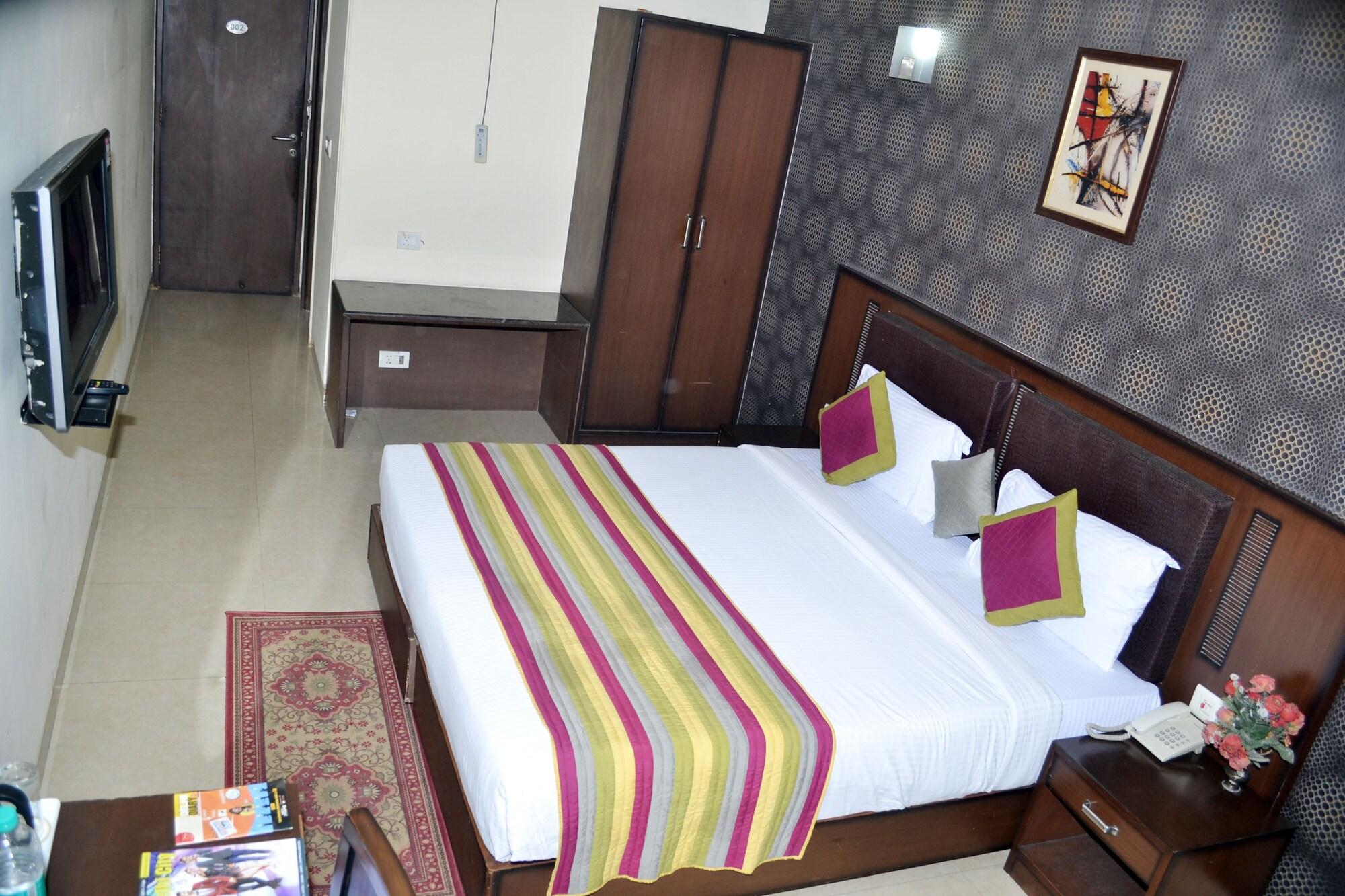 Hotel Smart Plaza Delhi Airport New Delhi Exterior foto