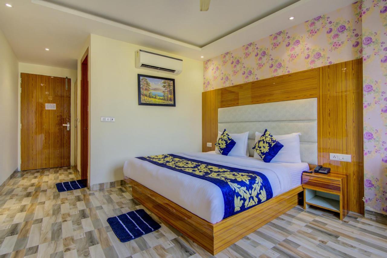Hotel Smart Plaza Delhi Airport New Delhi Exterior foto