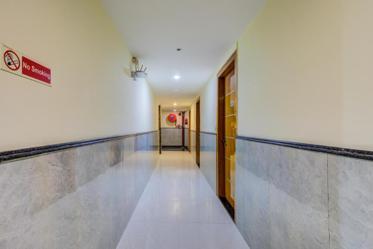 Hotel Smart Plaza Delhi Airport New Delhi Exterior foto