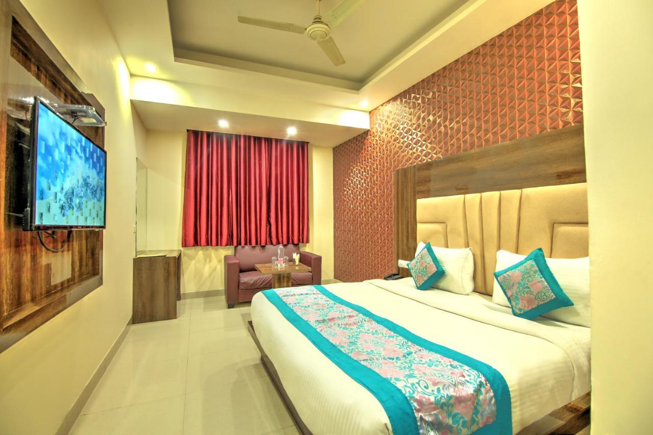 Hotel Smart Plaza Delhi Airport New Delhi Exterior foto