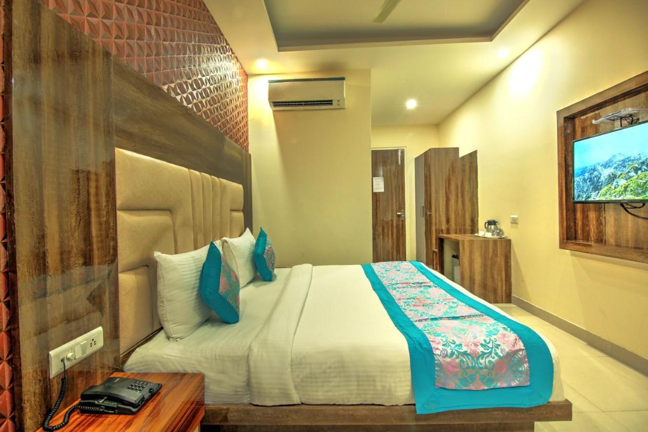 Hotel Smart Plaza Delhi Airport New Delhi Exterior foto